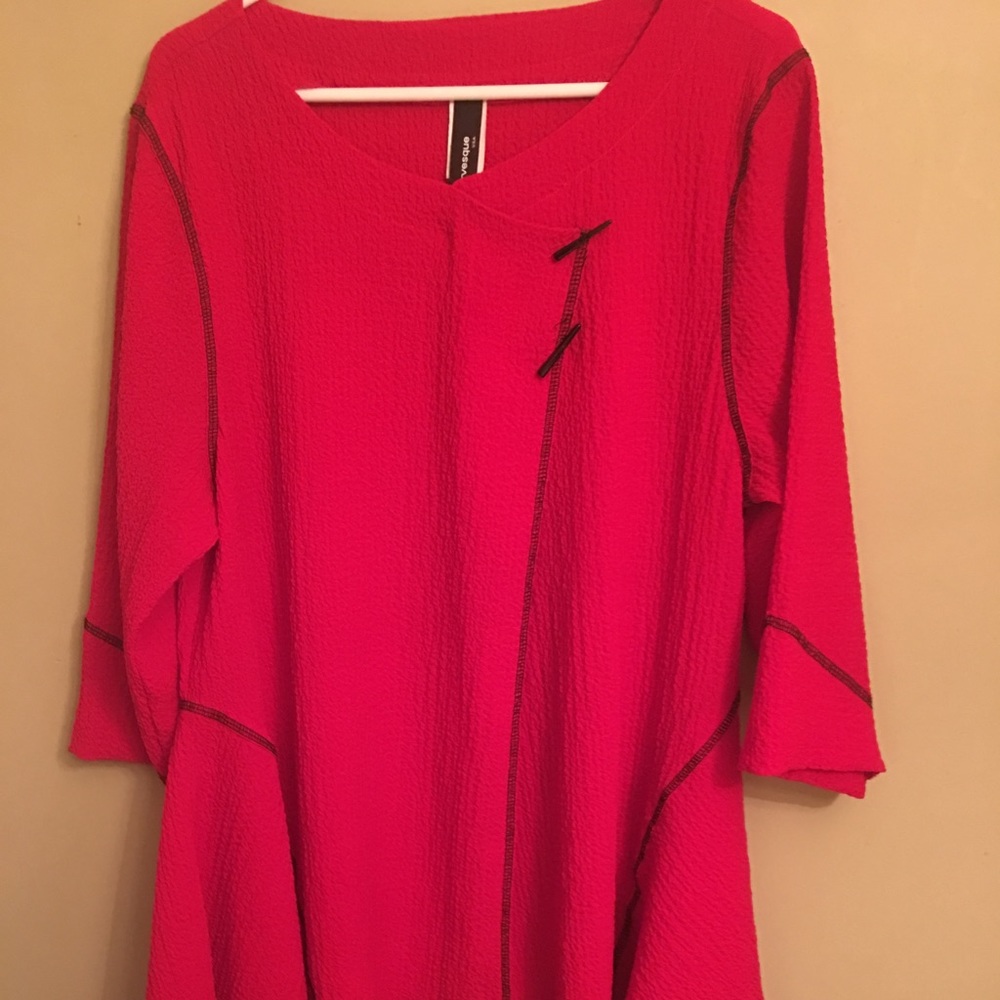 Top no tears or stains